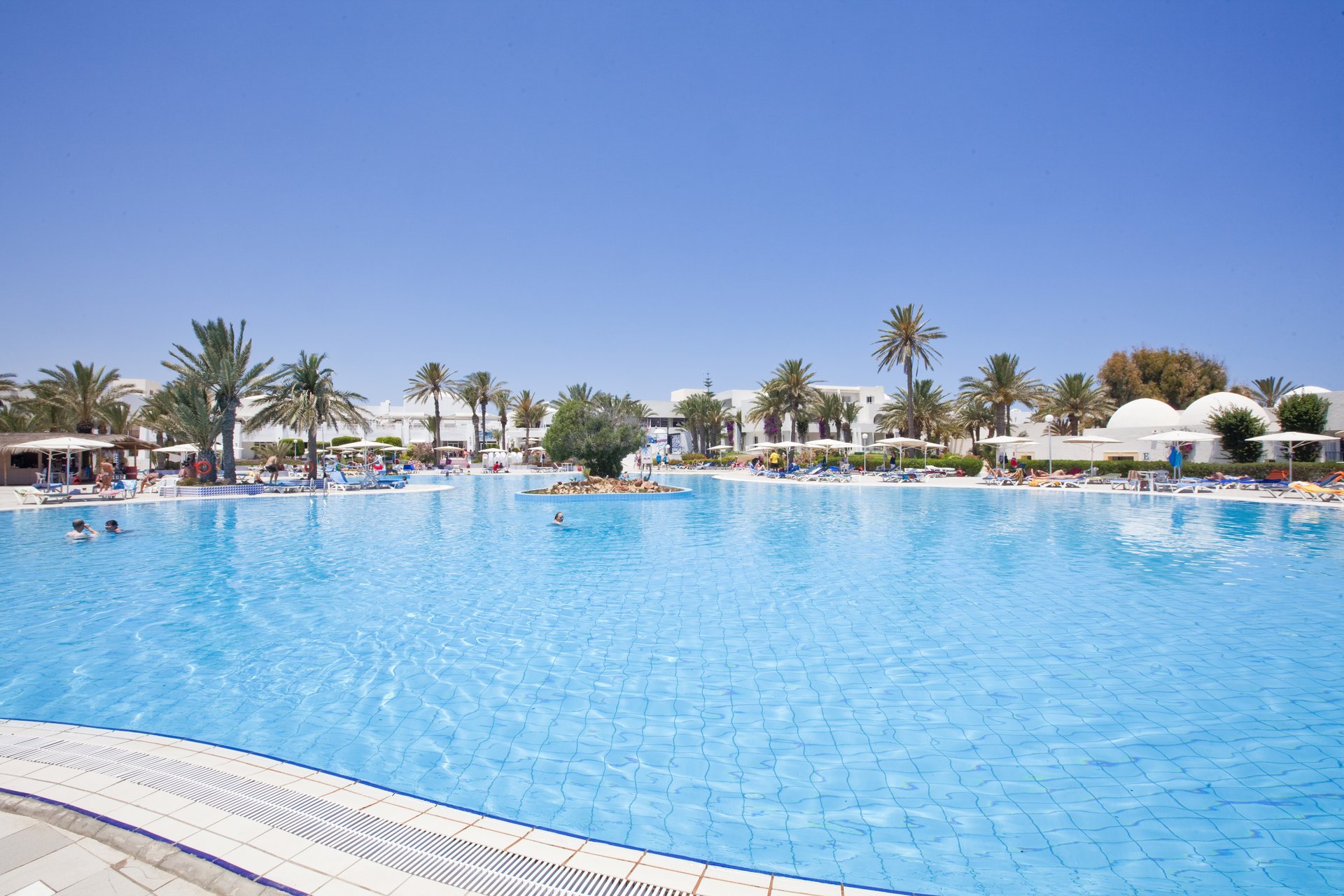 El Mouradi Djerba Menzel pool panorama - JustSunShine Holidays